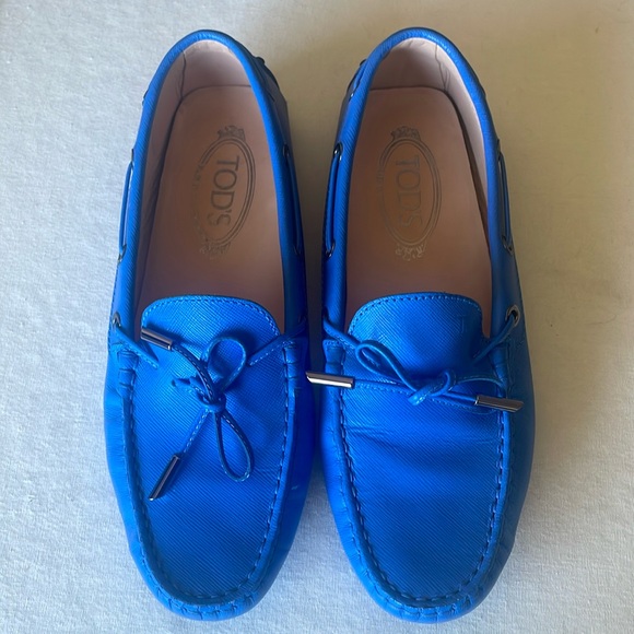Tod's Shoes - Tod’s Gommino Leather Driving Loafer Blue Size 7.5 Excellent condition